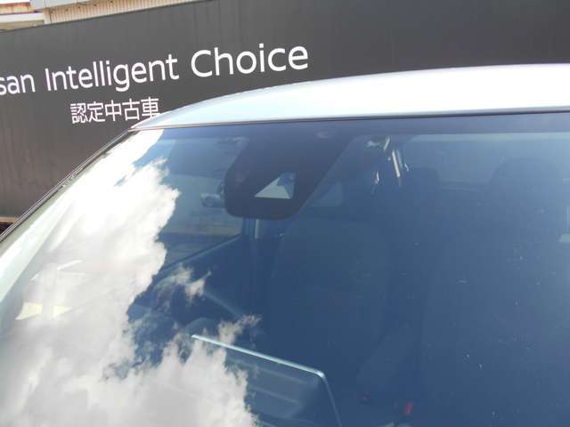 衝突被害軽減ブレーキです。万が一の時に安心感が違います