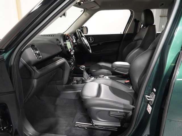 ■納車に関して・・・当社、ミニ専門店イールは皆様へ心を込めて納車いたします！■北海道から沖縄まで陸送業者にてお届けいたします■詳しくは販売スタッフまでお問合せください。