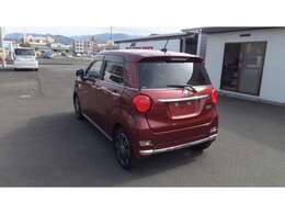このお車は、修復歴ありとなります。修復個所はラジエーターサポートの取り換えを行っております。当社で修理を行っております。