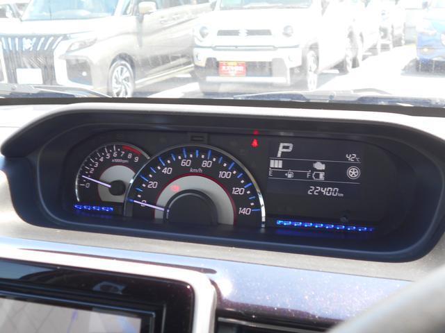 走行距離　22，400キロ。見やすいメーターです。