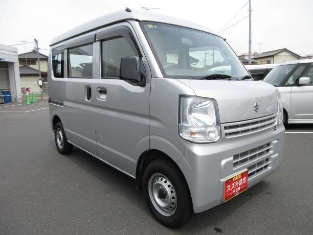 右前方より撮影☆無料保証付き販売車です！ ☆全国どこへでも！ 陸送可能(有料)ですので、県外の方も是非ご相談ください！