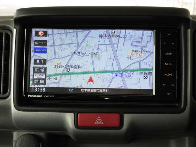 メモリーナビ（Bluetooth対応）装備☆無料保証付き販売車です！ ☆全国どこへでも！ 陸送可能(有料)ですので、県外の方も是非ご相談ください！