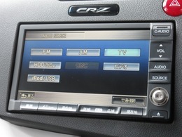 ナビゲーションは純正HDDナビを装着しております。AM、FM、CD、DVD再生、音楽録音再生、ワンセグTVがご使用いただけます。初めて訪れた場所でも安心ですね！