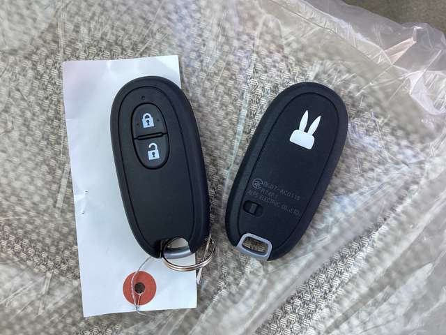 便利なスマートキー2個付きです。