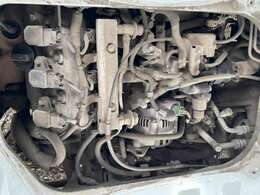 納車前に、徹底して掃除を行います。必要に応じて、プラグ、イグナイター、イグニッションコイルの交換を行います。