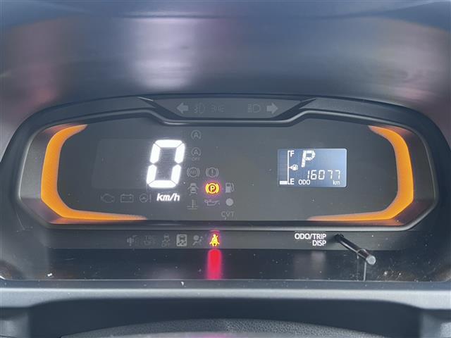 【メーター】メーターまわりも鮮やかに照らし出され、デザイン、安全性ともにバッチリですね♪