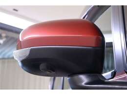 ウィンカー付きドアミラーは他のドライバーや歩行者にも分かり易く視認性も十分な装備です。