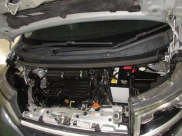 内装、外装、エンジンルームの隅ずみまでクリーニングを実施してお渡しします！プロが仕上げをしましたからピッカピカですよ～！点検整備もきっちり実施いたします。