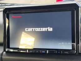 【ナビゲーション】目的地までしっかり案内してくれる使いやすいナビ。Bluetooth接続すればお持ちのスマホやMP3プレイヤーの音楽を再生可能！毎日の運転がさらに楽しくなります！！