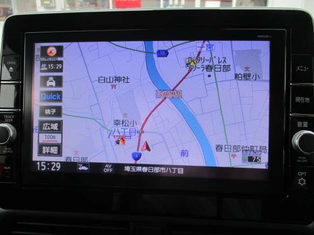 9インチの高解像度モニター搭載の ナビゲーションシステム♪目的地まで快適にサポートします♪
