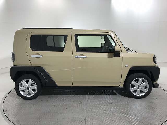 【軽の森なかもず店】に掲載されていないお車でも、ご希望の車種やお好みの色・グレードを仰って頂いたらお取り寄せも可能です！ お気軽にご相談下さいませ★