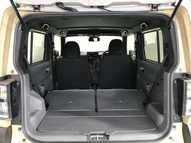 ドライブの必需品のナビやETC、ドライブレコーダーやバックカメラも取り扱いしています！お車以外の付属品も全て当店にお任せ下さい！