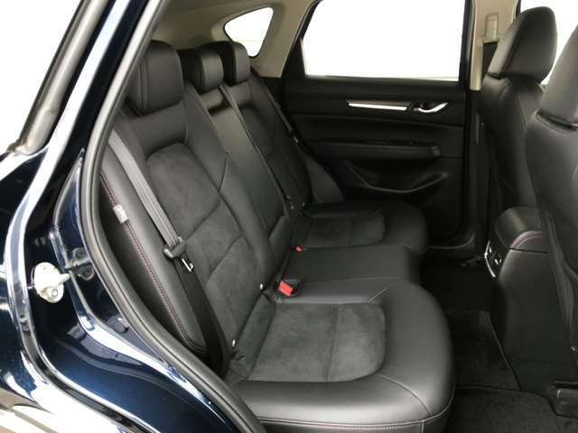 【車内ルームクリーニング済】展示前に内装・外装をプロがしっかりとクリーニングしております。