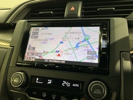 アップルカープレイ対応ギャザズナビ搭載です。知らない道も安心ですね！