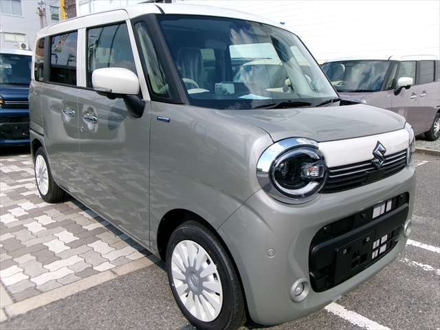 【安さの理由】当店の在庫車両の大半が当社しかできない特別な方法にて仕入れをしております！さらに仕入れは大量仕入方式を採用しておりますので、さらなるコストダウンを実現！お買い得価格でご購入頂けます！