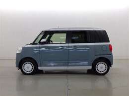 両側パワースライドドア付きだから、狭い駐車スペースなどでの 乗り降りラクラク！小さなお子さまのいるご家庭には嬉しい装備。