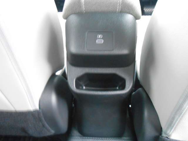 日産カードにはレスキューコール24付　24時間安心サポート！