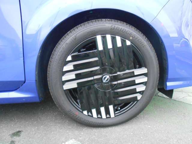 自動車保険（任意保険）も取り扱っております。お車の事はすべて浜松日産にお任せ下さい。