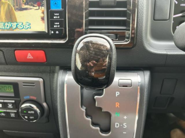 国産車から輸入車まで多様なお客様のニーズのお応えできるように、全国規模で豊富な在庫展開！車のことならWECARSへ！