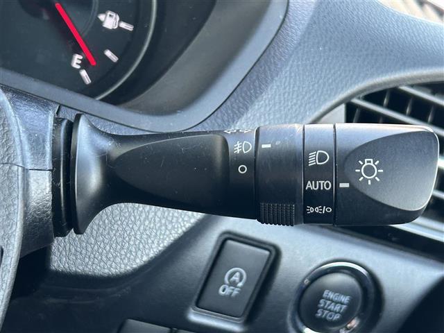【オートライト】は、付け忘れや消し忘れを防ぐことができます。高速道路などのトンネルなどにも役立ちます♪