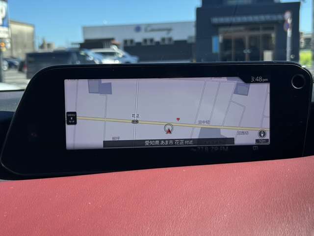 純正ナビゲーション！Bluetoothにも対応しており携帯電話とつないで電話や音楽も楽しめます！フルセグもTVも視聴可能です♪