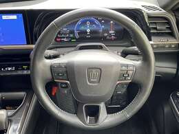 ステアリングスイッチ、クルーズコントロール搭載で安全快適に運転出来ます☆