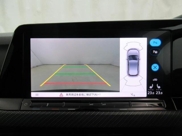 カラーバックモニター搭載しています。リアの映像がカラーで映し出されますので日々の駐車も安心安全です。