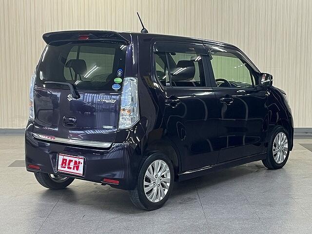 BCN両毛店は高速道路でも北関東自動車道　太田桐生I.Cよりたったの10分！遠方の方でもとってもアクセス良好！更に4階建て全天候型屋内展示場完備！雨・風を気にせず、400台の展示車をゆっくりご覧いただけます！