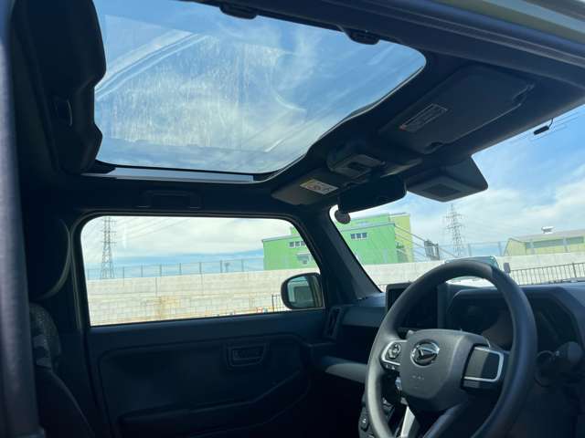 ☆お車についた傷やヘコミ、事故の修理もハヤシにお任せください。自社鈑金工場で修理ができますの安心です☆