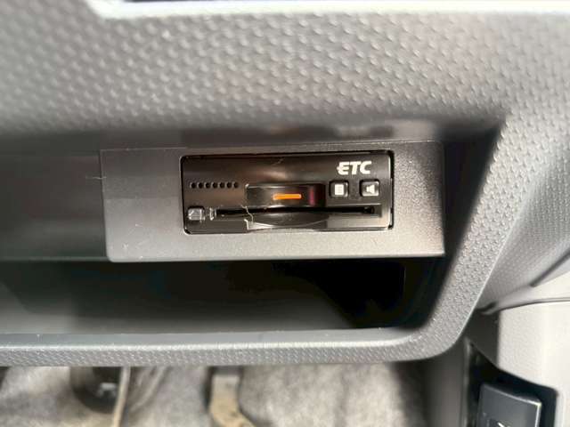 ☆ETC☆高速道路をスムーズに利用するために必須のETCを装備！お出掛け、旅行に行く方には特にオススメの装備です♪【ETC付き中古車】【装備満載】