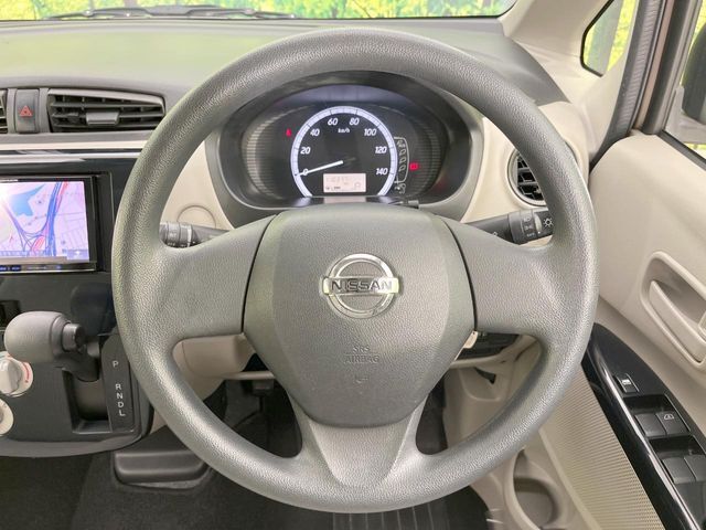 ステアリングも使用感が少なく、きれいな状態となっております♪