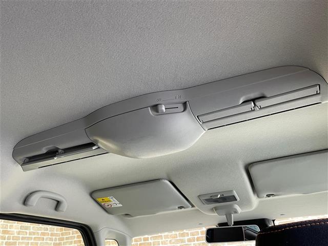 【サーキュレーター】車内の空気を循環させ、後席に風を送ることにより快適な後席空間を実現します！