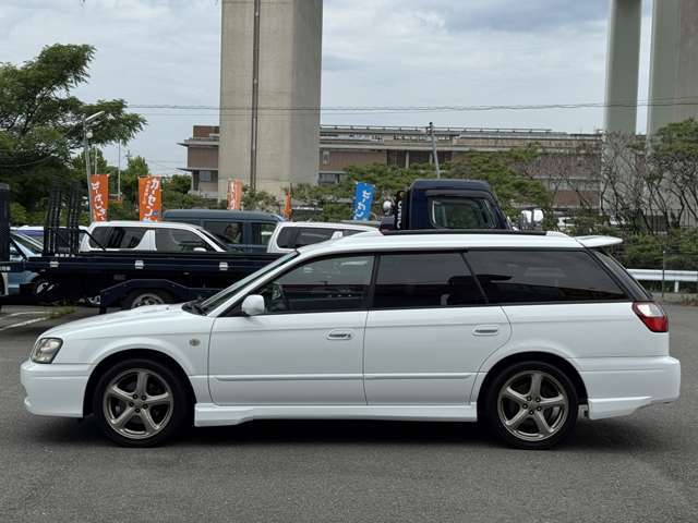 お気軽にお問い合わせください。Tel：075-632-1150　H.P：090-3728-2382　　担当：店長　山口まで