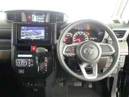 見通しのよいすっきりとした視界で、誰でも運転しやすいです。運転のしやすさは疲れにくさにも繋がりますよ♪