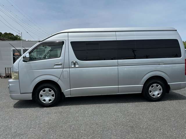 現車確認はスタッフが少人数なので予約制となっております。ご来店の際は在庫確認の電話またはメールお願いします。水　日曜日定休　営業時間AM9：00-18：00