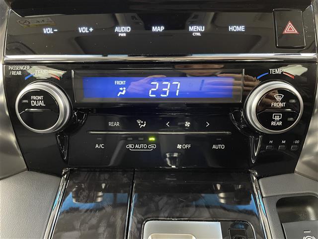 【運転席操作部】快適なドライブを楽しむための機能が装備されています！運転席から触れるので、使いやすいです！除菌プランいれていただくと、さらに清潔で安心していただけます！