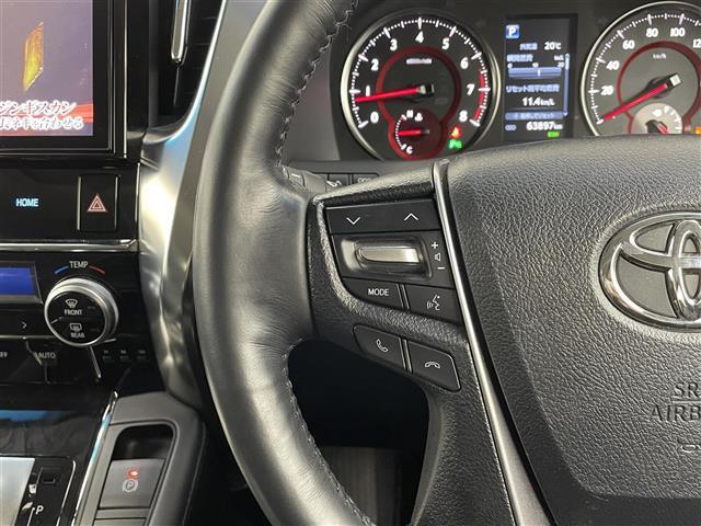 【運転席操作部】快適なドライブを楽しむための機能が装備されています！運転席から触れるので、使いやすいです！除菌プランいれていただくと、さらに清潔で安心していただけます！