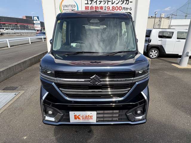 人気の届出済未使用車や厳選中古車を全メーカー豊富に取り揃えております。