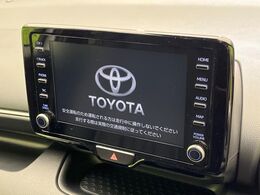 【メーカー純正ナビ】インテリアに溶け込むスタイリッシュな「専用設計」メーカーナビを装備♪視認性や操作性など基本性能にも優れ、より上質なカーライフをお楽しみいただけます。
