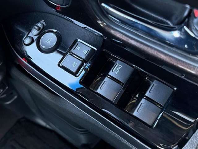 プロのこだわりのクリーニングで清潔なおクルマでご納車させて頂いております！
