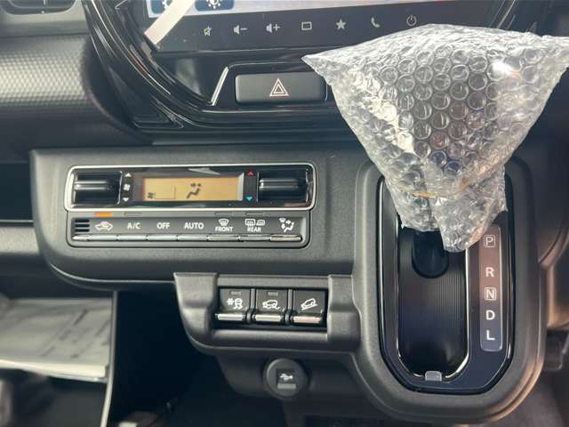 握りやすく手にフィットするシフトレバーです！