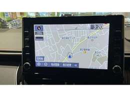 【9インチディスプレイオーディオ】ナビ、フルセグTV付きで、お持ちのスマホと接続しておなじみのアプリが使え、ハンズフリー通話も可能で使い方はあなた次第で無限大です！