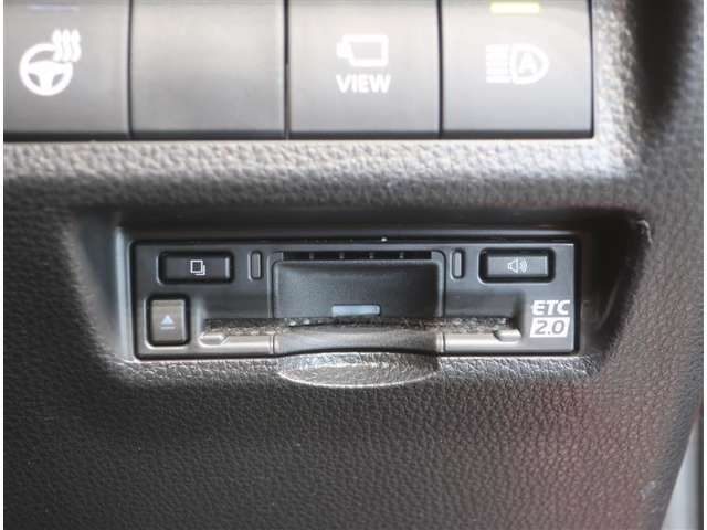 ETC車載器付きです。高速道路の料金所もスムーズに通過できます。