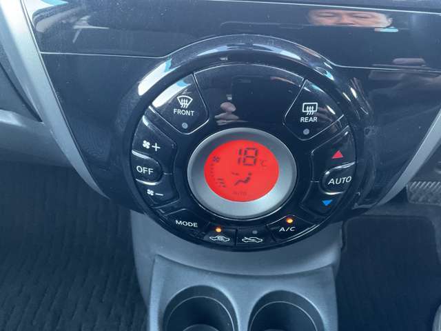 オートエアコンいつも室内は快適温度です。