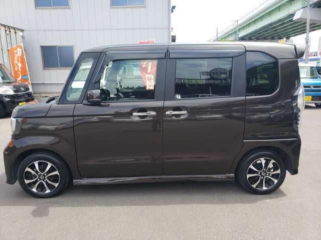 この度は当店のお車をご覧になっていただき、誠にありがとうございます。ぜひじっくりとご検討下さい。気軽にお問合せ・お見積りお待ちしております。