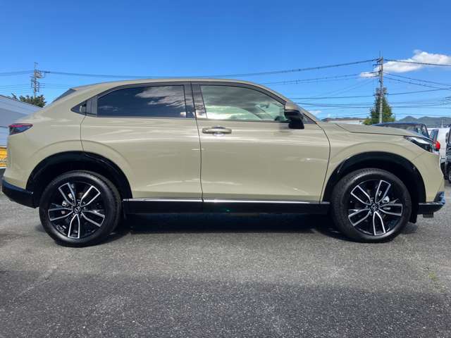 納車前に法定12ヶ月点検整備、もしくは車検整備を実施してご納車いたします。点検整備記録簿もお渡しいたしますので、より安心してお乗りいただけます。