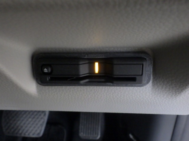 ETC付！高速道路の料金所はキャッシュレスで通過です！サービスエリア等にあるスマートインターの出入りも利用可能でとっても便利☆ご納車後すぐにお使い頂けるようセットアップしてのお渡しとなります。