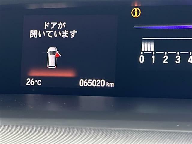 【スピードメーター】メーターがシンプルで見やすく運転しやすいですね！