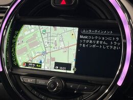 ●HDD純正ナビ:一体感のあるナビは、高級感ある車内を演出してくれます。オーディオ機能も充実しておりますので、運転もより楽しめます♪