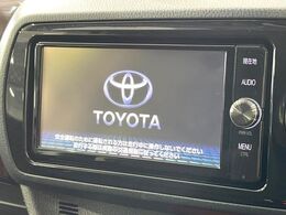 【純正ナビ】人気の純正ナビを装備。オーディオ機能も充実しており、Bluetooth接続すればお持ちのスマホやMP3プレイヤーの音楽を再生可能！毎日の運転がさらに楽しくなります！！